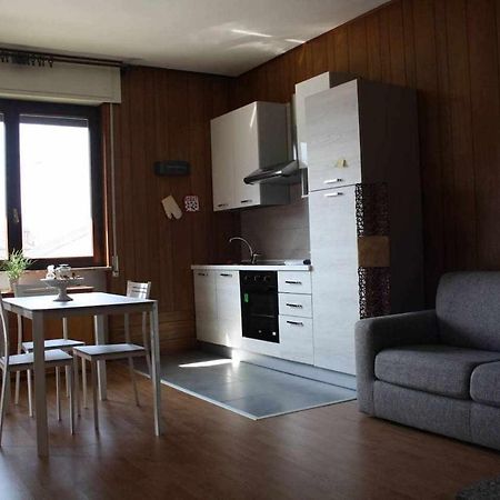 Bluelake Apartament 1 Omegna Bagian luar foto