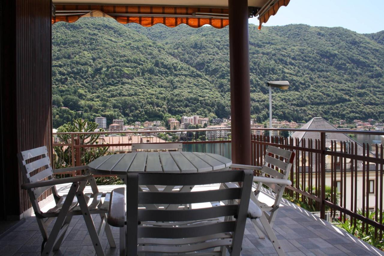 Bluelake Apartament 1 Omegna Bagian luar foto